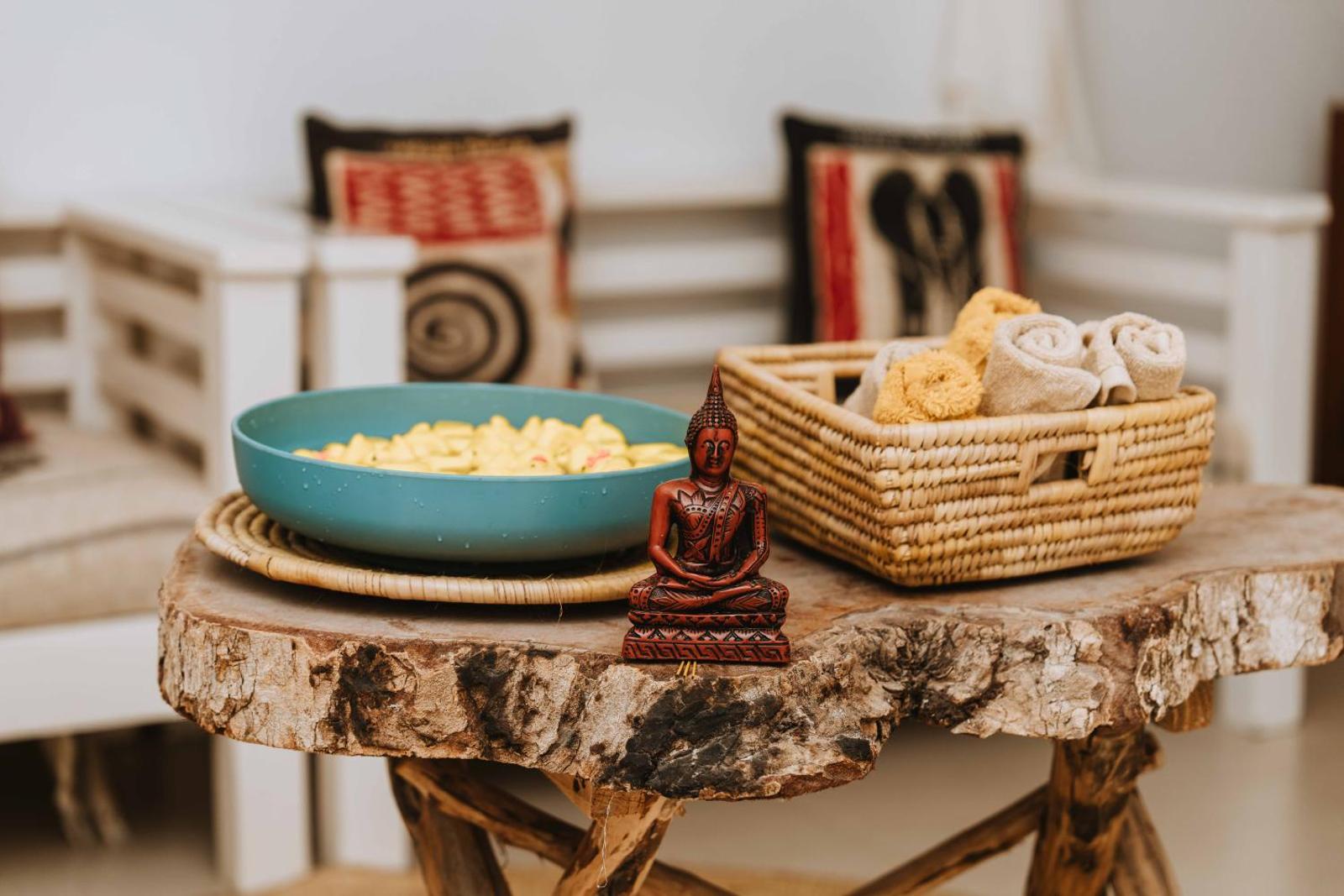 Dhow Inn Boutique Hotel